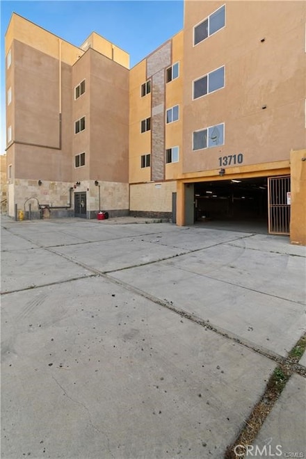 13710 Foothill Blvd, Los Angeles, CA 91342