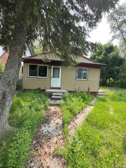 19326 Andover St, Highland Park, MI 48203