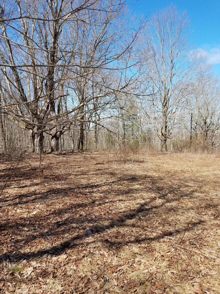000 Calls Hill Rd, Dresden, ME 04342
