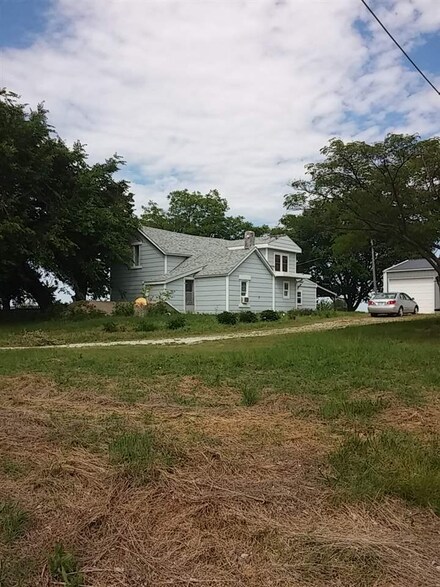 4557 32nd Rd, Udall, KS 67146