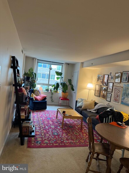 355 I St SW Unit S510, Washington, DC 20024