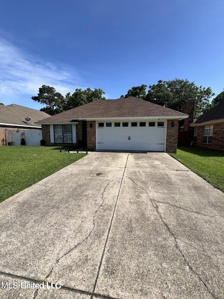 2617 Palmer Dr, Gulfport, MS 39507
