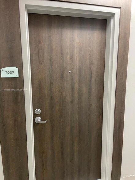 92 SW 3rd St Unit 2207, Miami, FL 33130