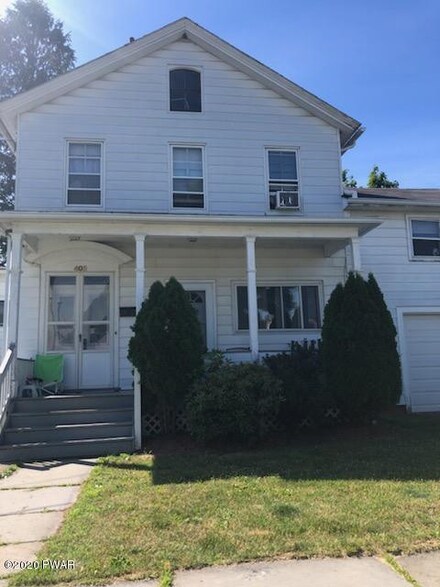 403 Avenue K Units 1&2, Matamoras, PA 18336