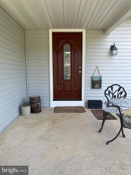 27 Cedar Creek Dr, Clementon, NJ 08021