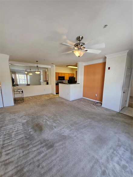 4802 51st St W Unit 1115, Bradenton, FL 34210