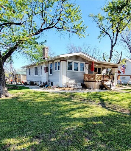 404 Mulberry St, Humboldt, KS 66748