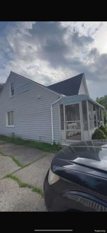 26735 Annapolis St, Dearborn Heights, MI 48125