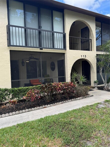 113 Lake Pine Cir Unit C-1, Greenacres, FL 33463