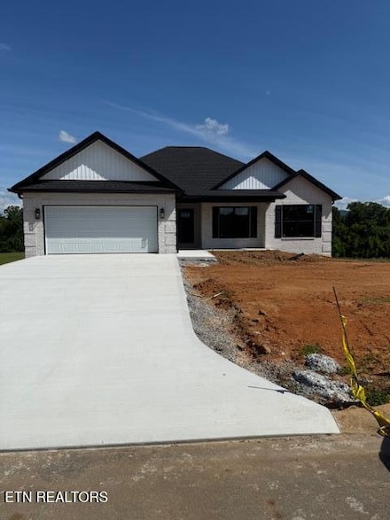 1046 Pathways Dr, Seymour, TN 37865