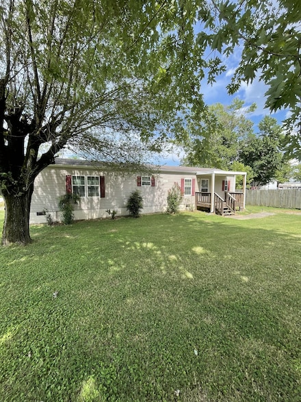 500 Akersville Rd, Lafayette, TN 37083