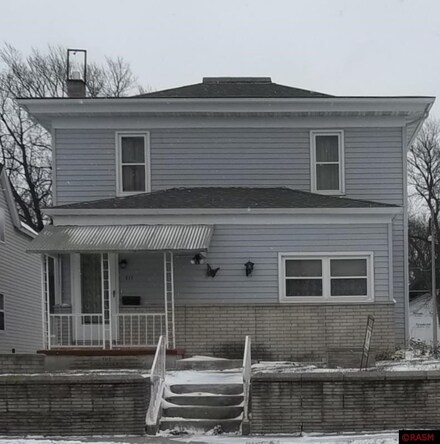 317 2nd Ave SW, Wells, MN 56097