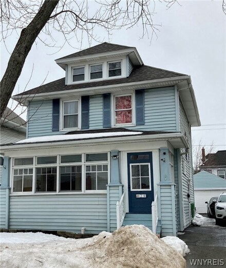 28 E Hazeltine Ave, Buffalo, NY 14217