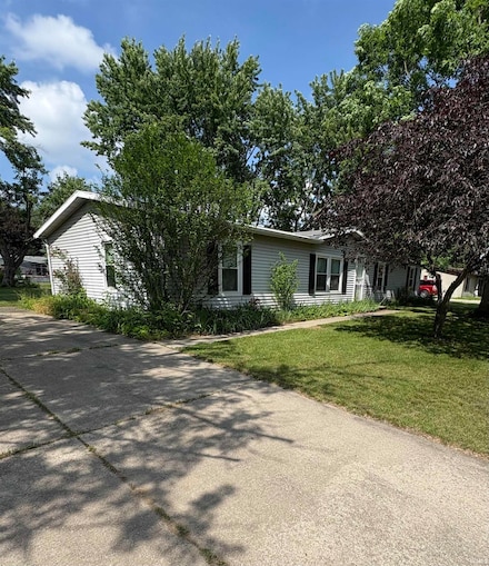 30103 Wren St, Elkhart, IN 46517