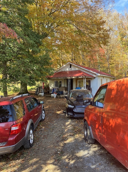 806 W Forrest St, La Follette, TN 37766