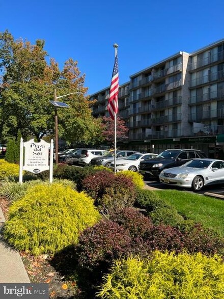 401 Cooper Landing Rd Unit 208, Cherry Hill, NJ 08002