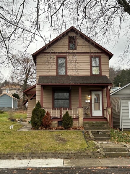 740 5th St, Beaver, PA 15009