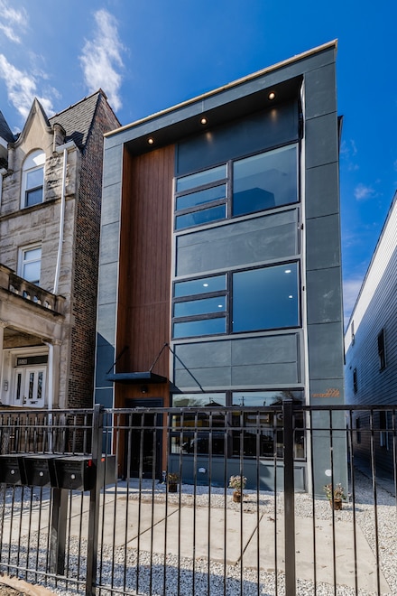 5637 S Prairie Ave, Chicago, IL 60637