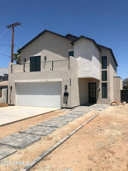 3831 N 8th St, Phoenix, AZ 85014