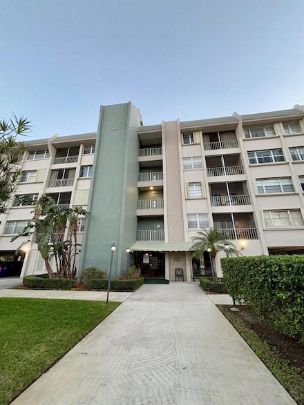 505 Spencer Dr Unit 2070, West Palm Beach, FL 33409