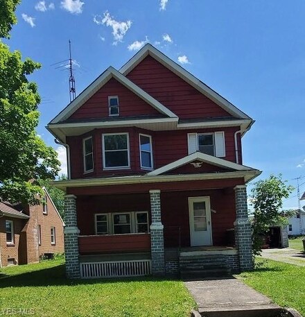 475 W Oregon Ave, Sebring, OH 44672