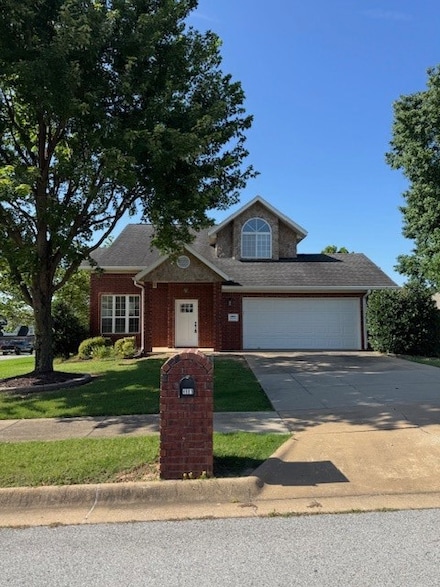 4801 SW Golden Eagle Ave, Bentonville, AR 72712