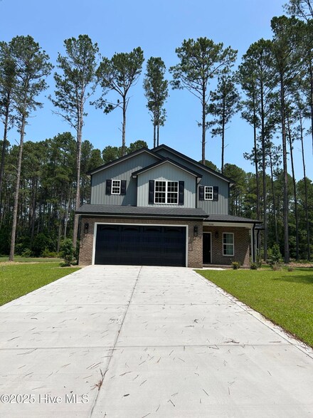 16581 Rabbit Run Ct, Wagram, NC 28396