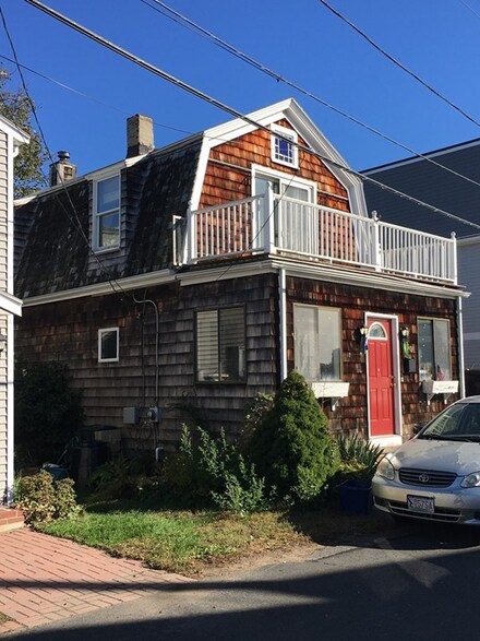 60 Irving Way, Nahant, MA 01908