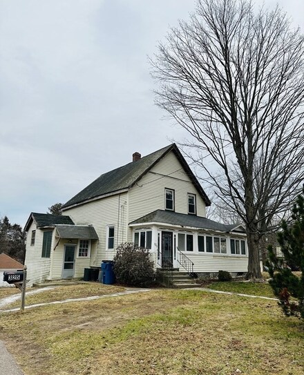 325 North St, Randolph, MA 02368