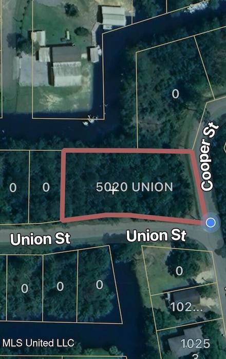 5020 Union St, Bay Saint Louis, MS 39520
