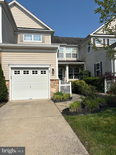26 Spinnaker Dr, Mount Laurel, NJ 08054