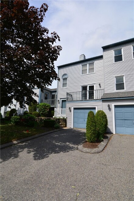 1 Willow Glen Cir Unit 26, Warwick, RI 02889