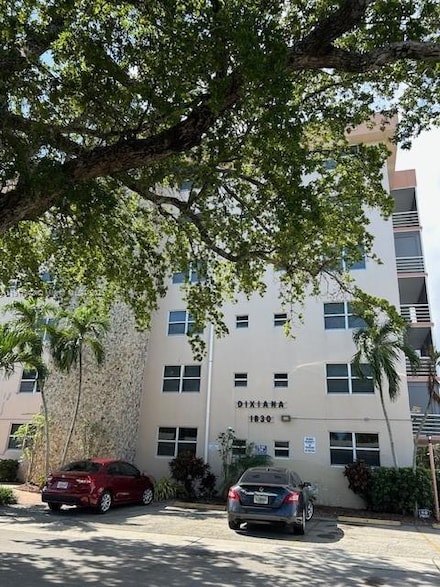 1830 Dixieanna St Unit 301, Hollywood, FL 33020
