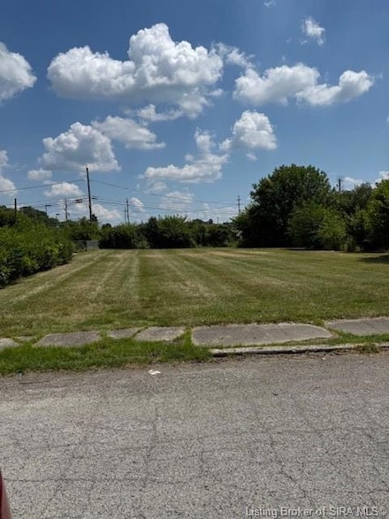 6 Valley View Ct, New Albany, IN 47150
