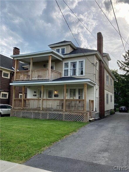 324-26 Roosevelt Ave, Syracuse, NY 13210