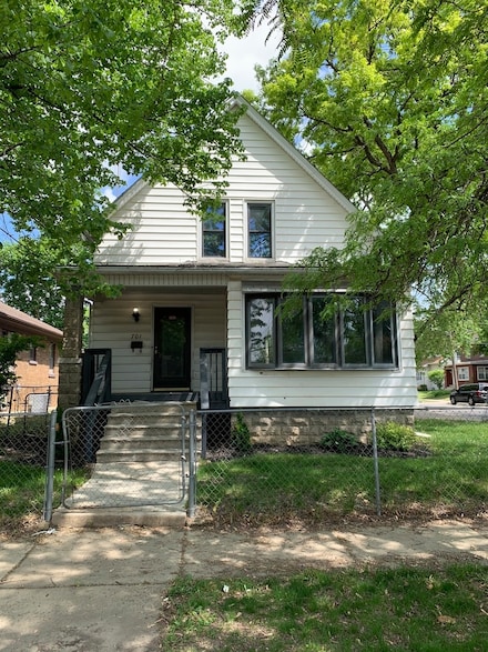 701 W Marion St, Joliet, IL 60436