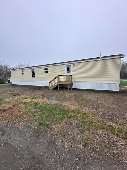 38 Travis Ct, Ellsworth, ME 04605