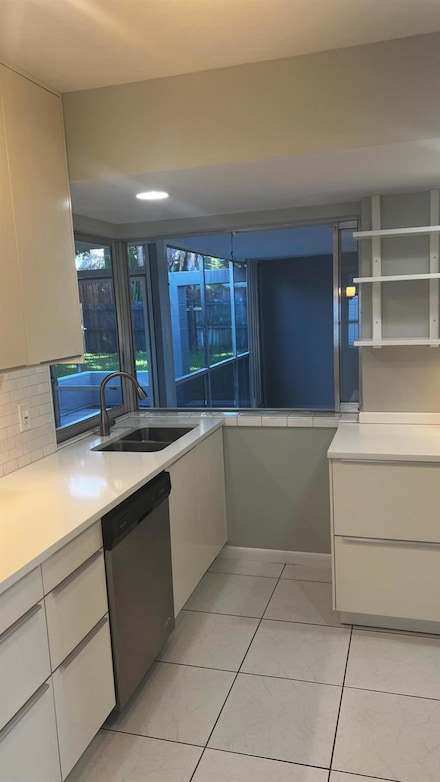 2710 SW 6th St, Boynton Beach, FL 33435