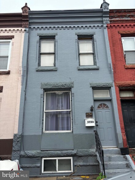 1752 N Newkirk St, Philadelphia, PA 19121