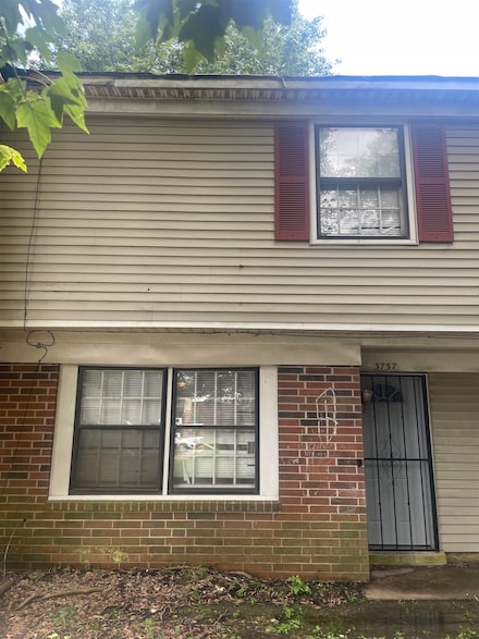 3757 Cambridge Station Dr, Memphis, TN 38115