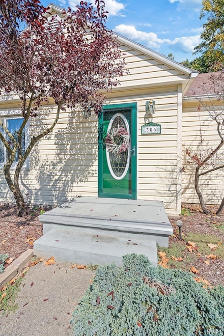 306 W Jackson St, Galveston, IN 46932