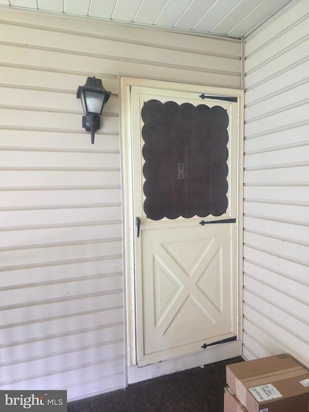22 Alburtus Ct, Lawrence Township, NJ 08648