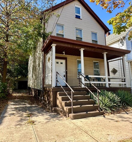 48 Robinson St, New Brunswick, NJ 08901