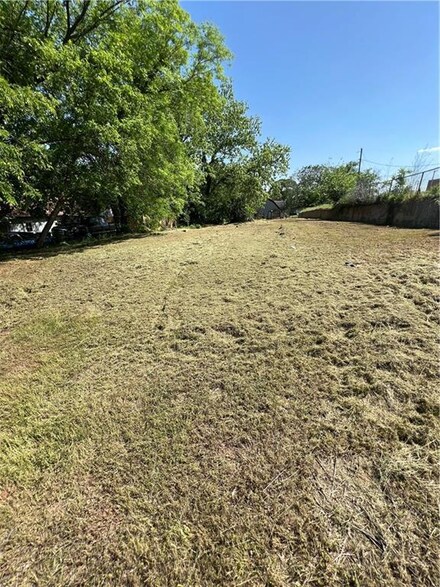 211 E 7th St, Chandler, OK 74834