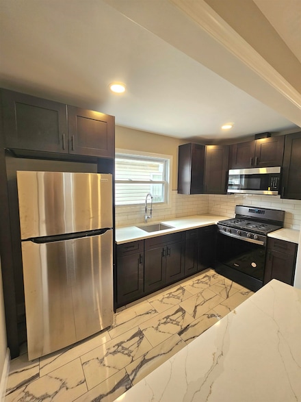 427 5th St Unit 3, Union City, NJ 07087