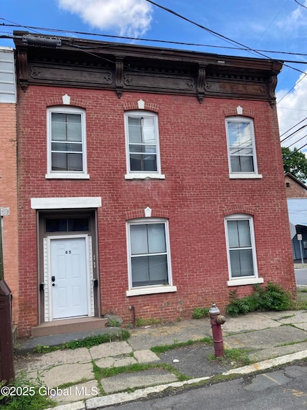 45 14th St, Troy, NY 12180