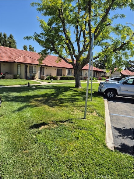 19246 Cottonwood Dr, Apple Valley, CA 92308