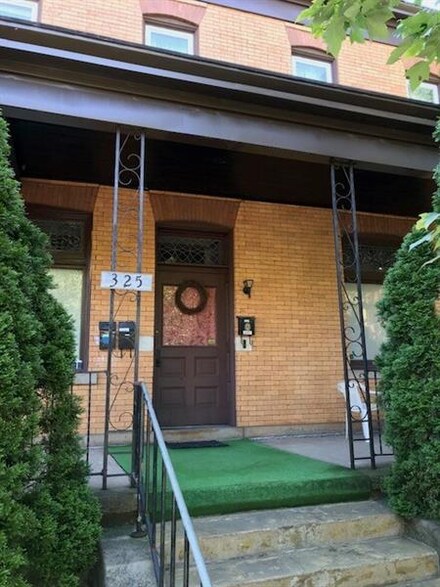325 Stratford Ave, Pittsburgh, PA 15232