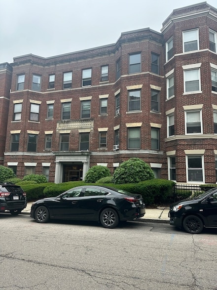 90 Brainerd Rd Unit 8, Allston, MA 02134