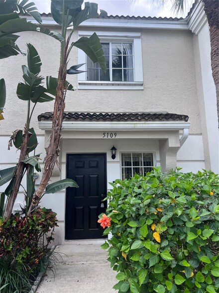 5109 Palmbrooke Cir, West Palm Beach, FL 33417